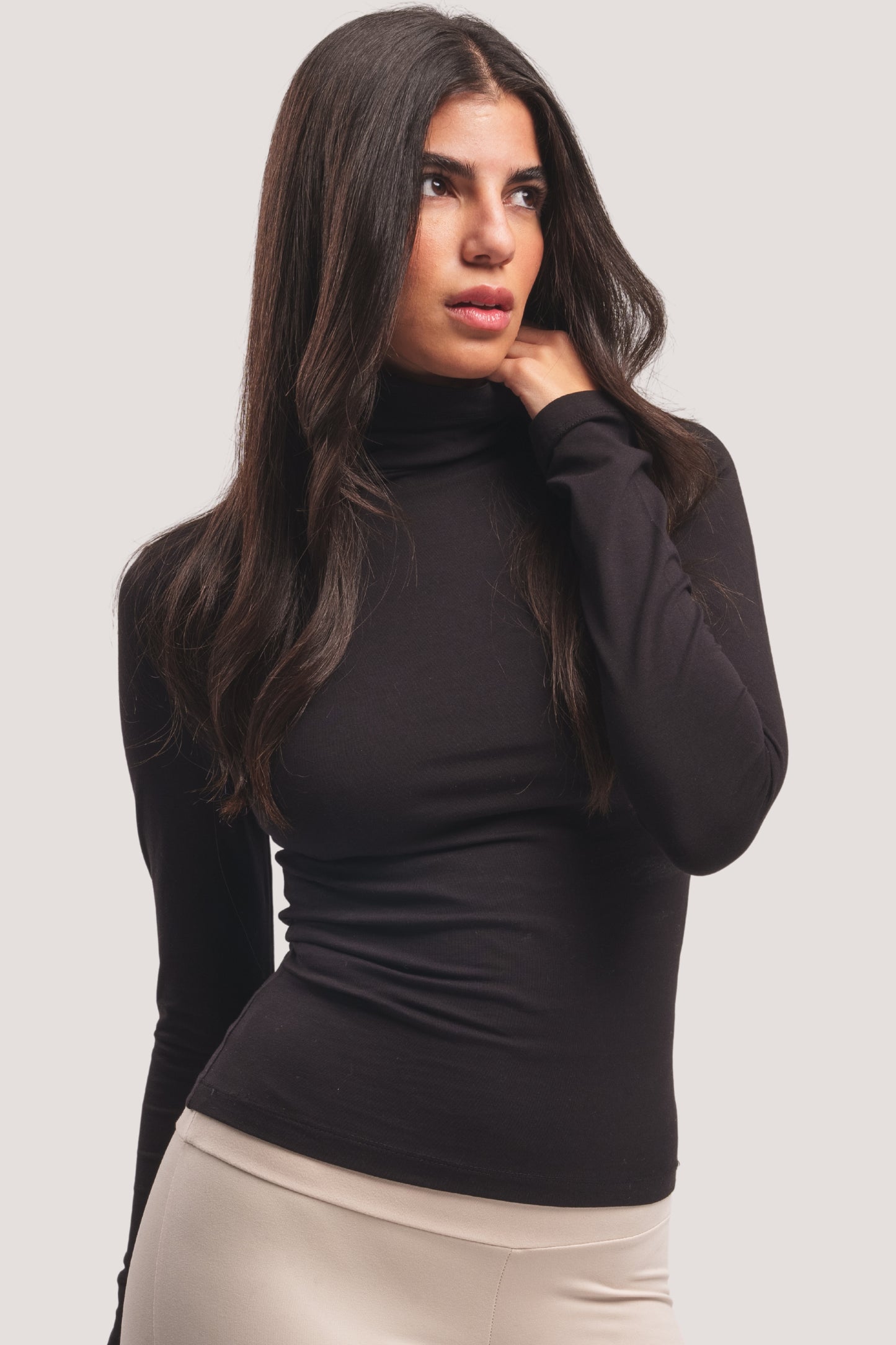 BLACK TURTLE NECK LONG SLEEVE