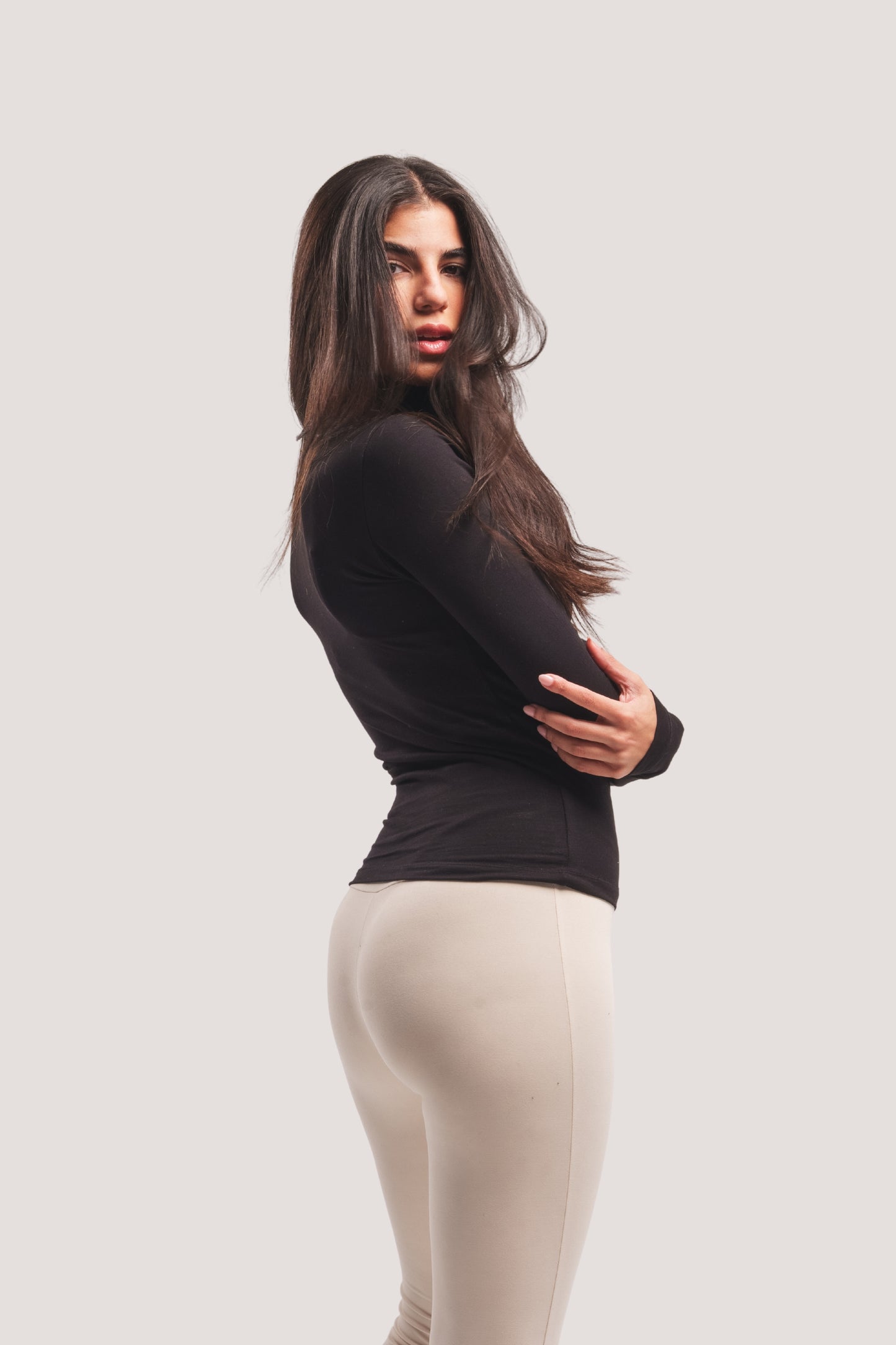 BLACK TURTLE NECK LONG SLEEVE