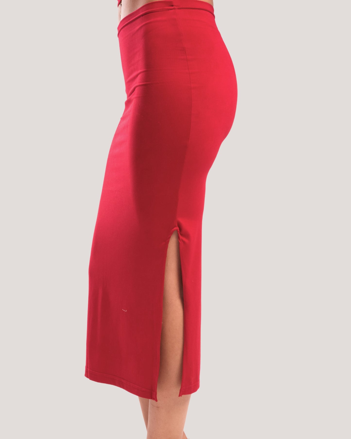 LONG SEAMLESS SKIRT
