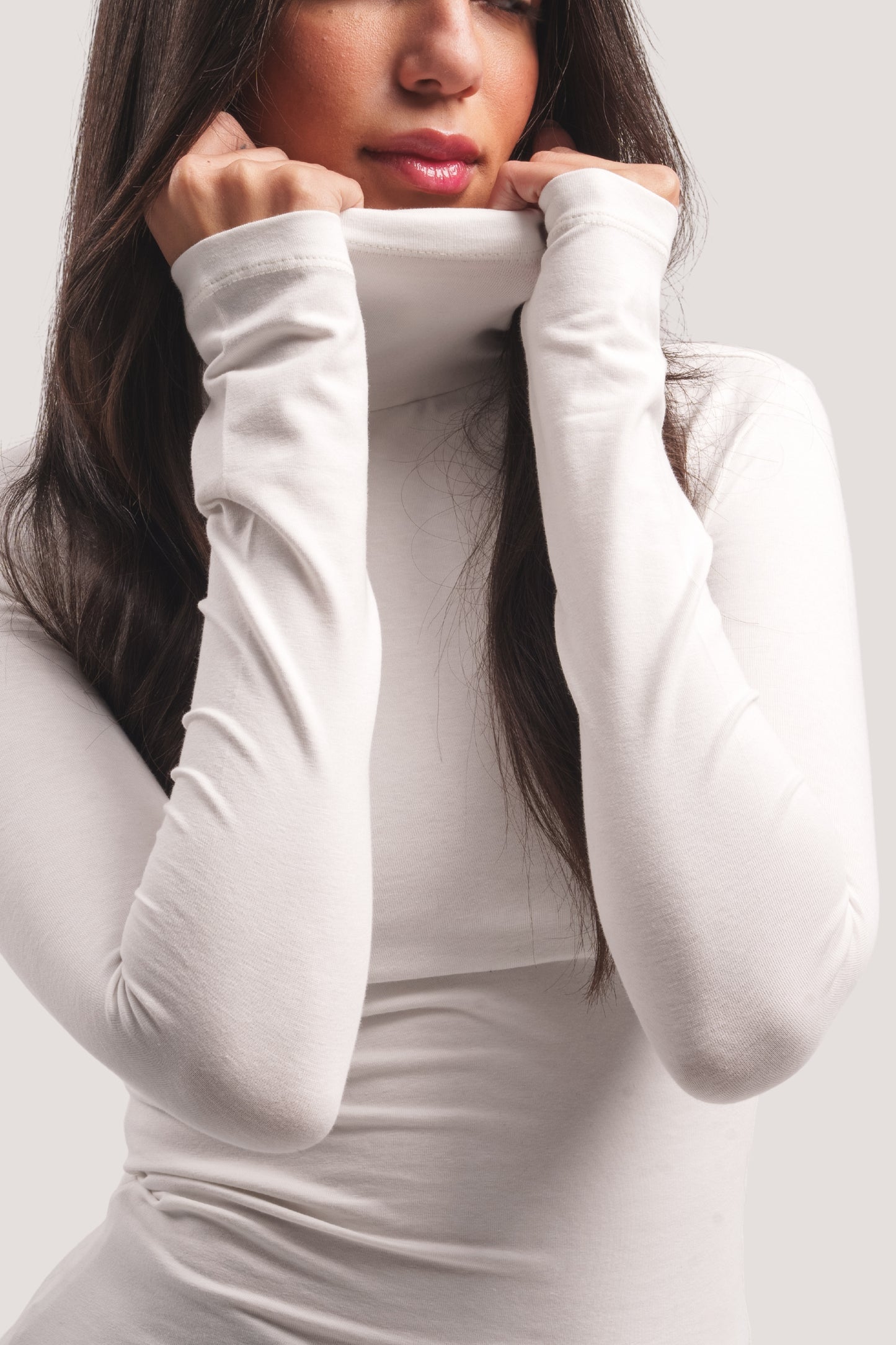WOMEN'S WHITE TURTLE NECK LONG SLEEVE