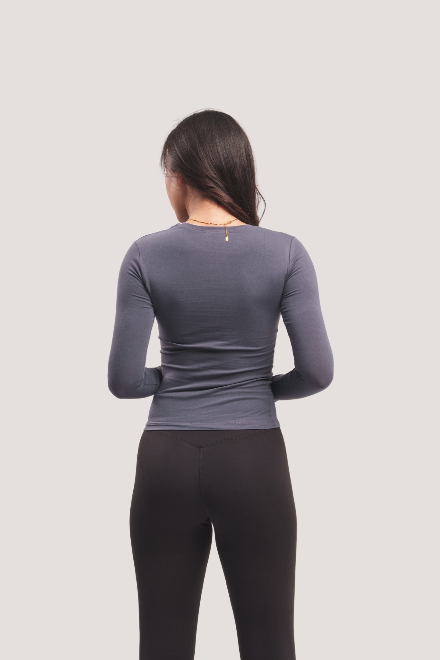 WOMEN'S CHARCOAL CREW NECK LONG SLEEVE