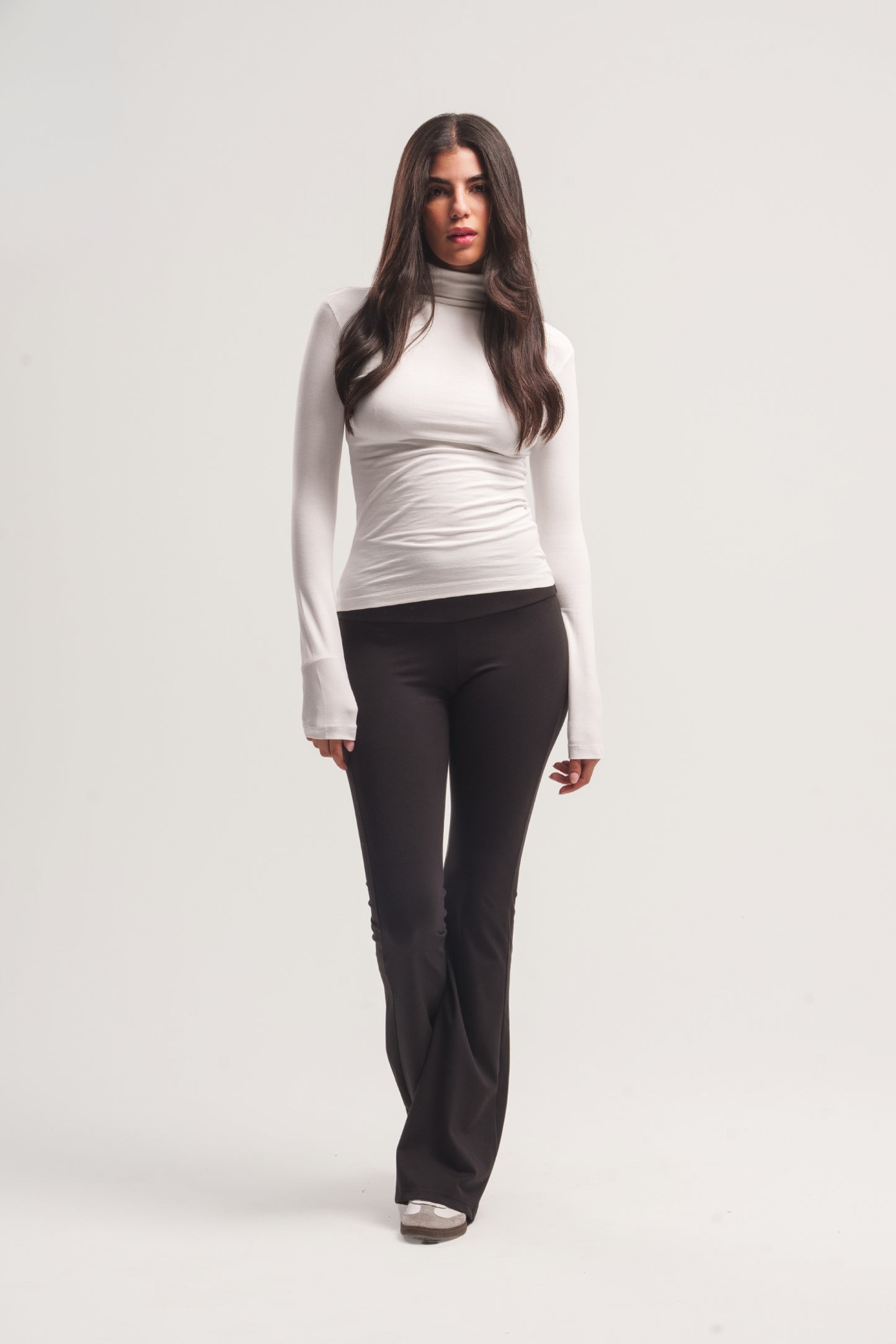 WOMEN'S WHITE TURTLE NECK LONG SLEEVE