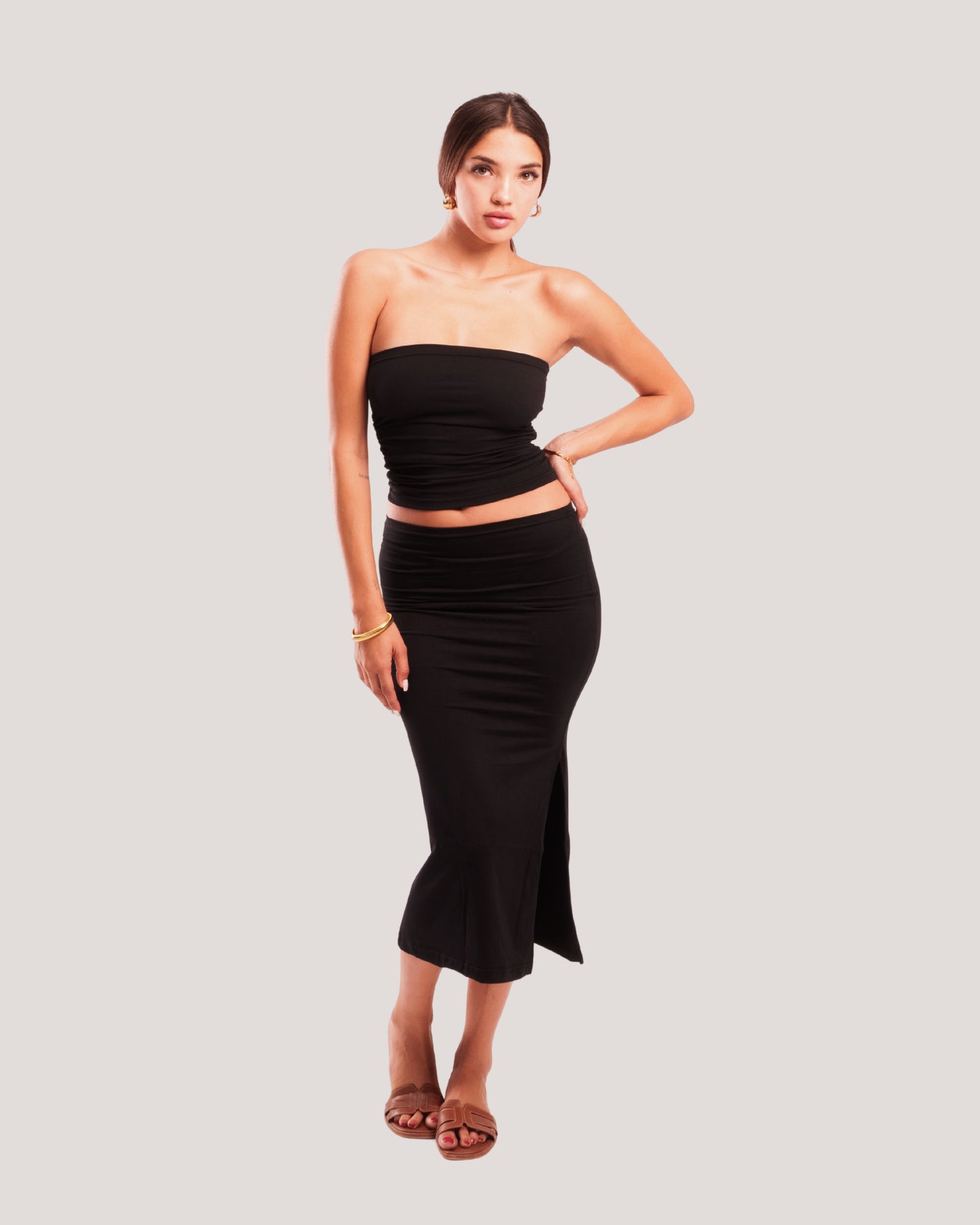 LONG SEAMLESS SKIRT