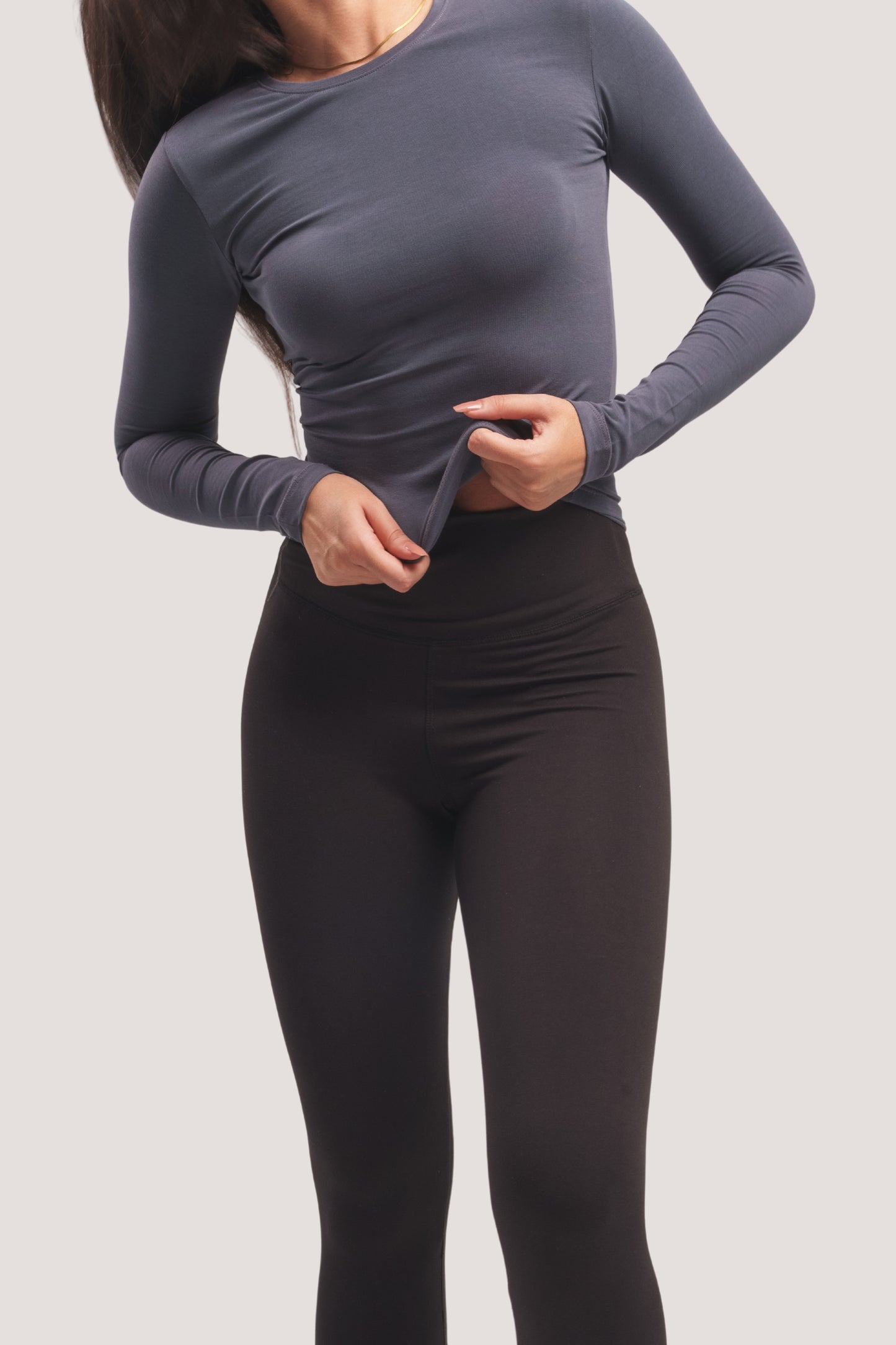 WOMEN'S CHARCOAL CREW NECK LONG SLEEVE