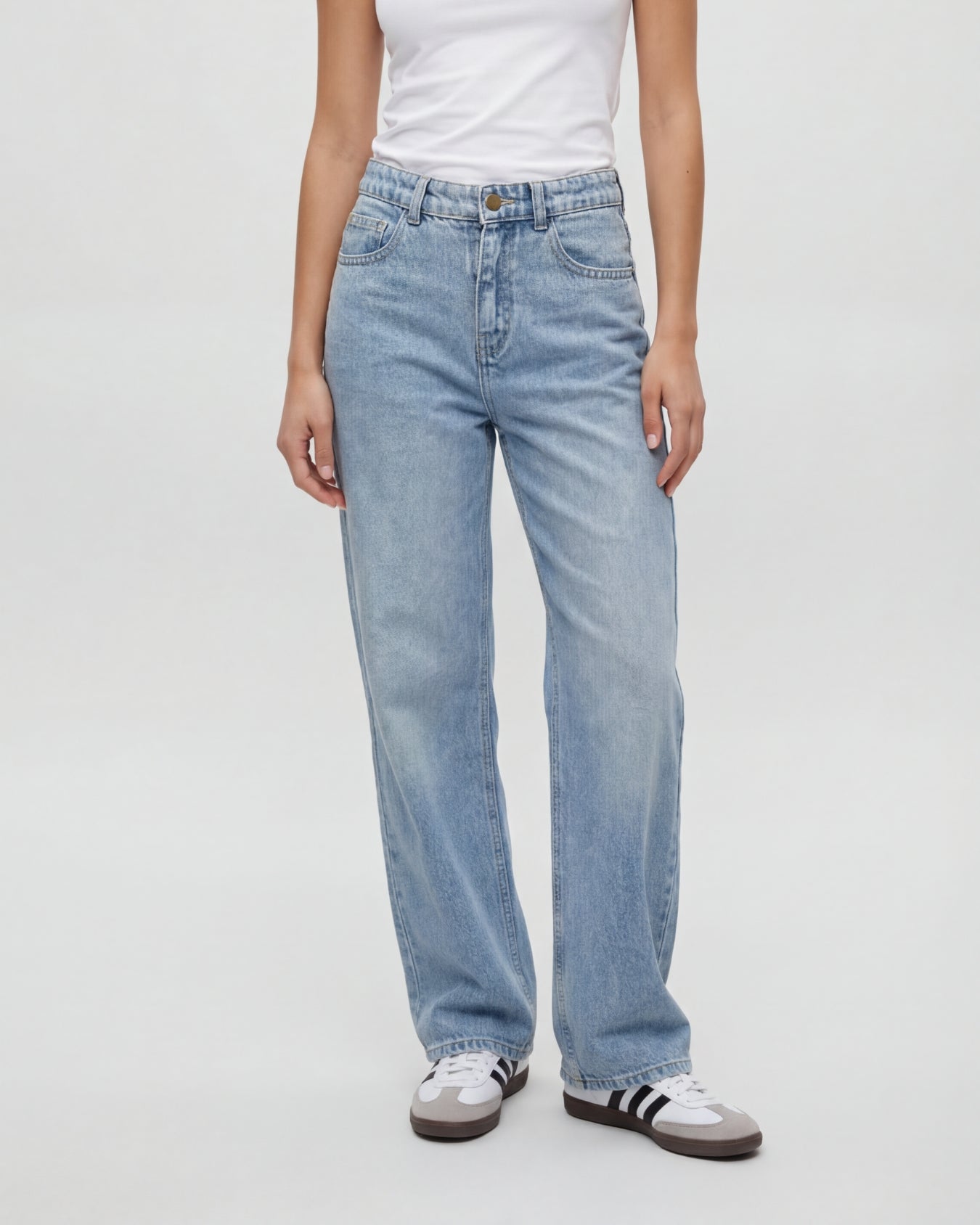 Straight Cut Jeans