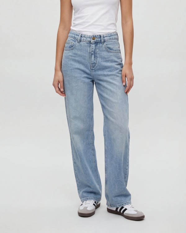 Straight Cut Jeans