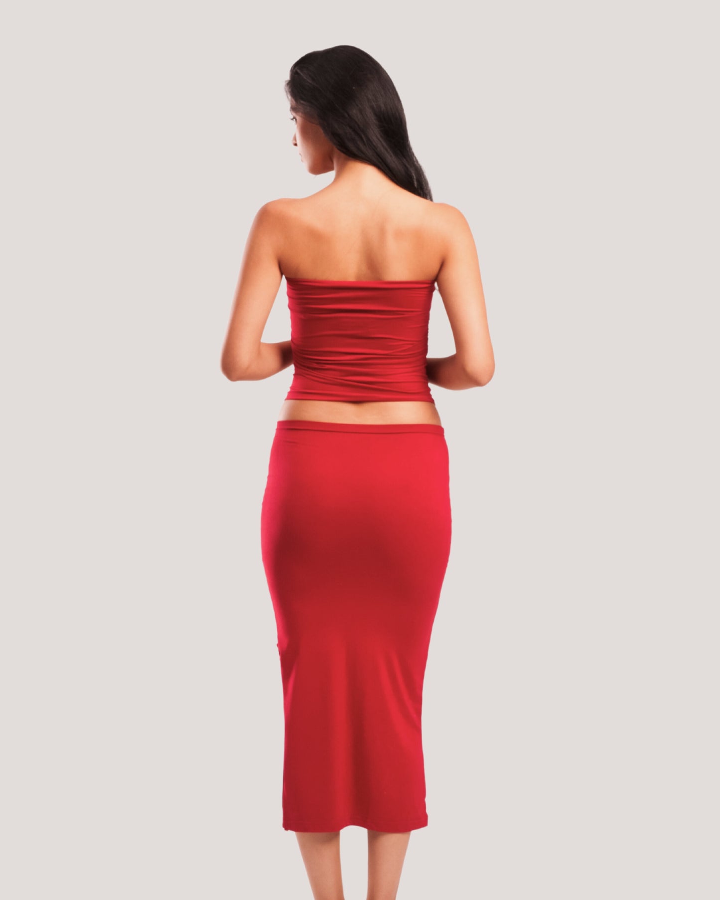 LONG SEAMLESS SKIRT